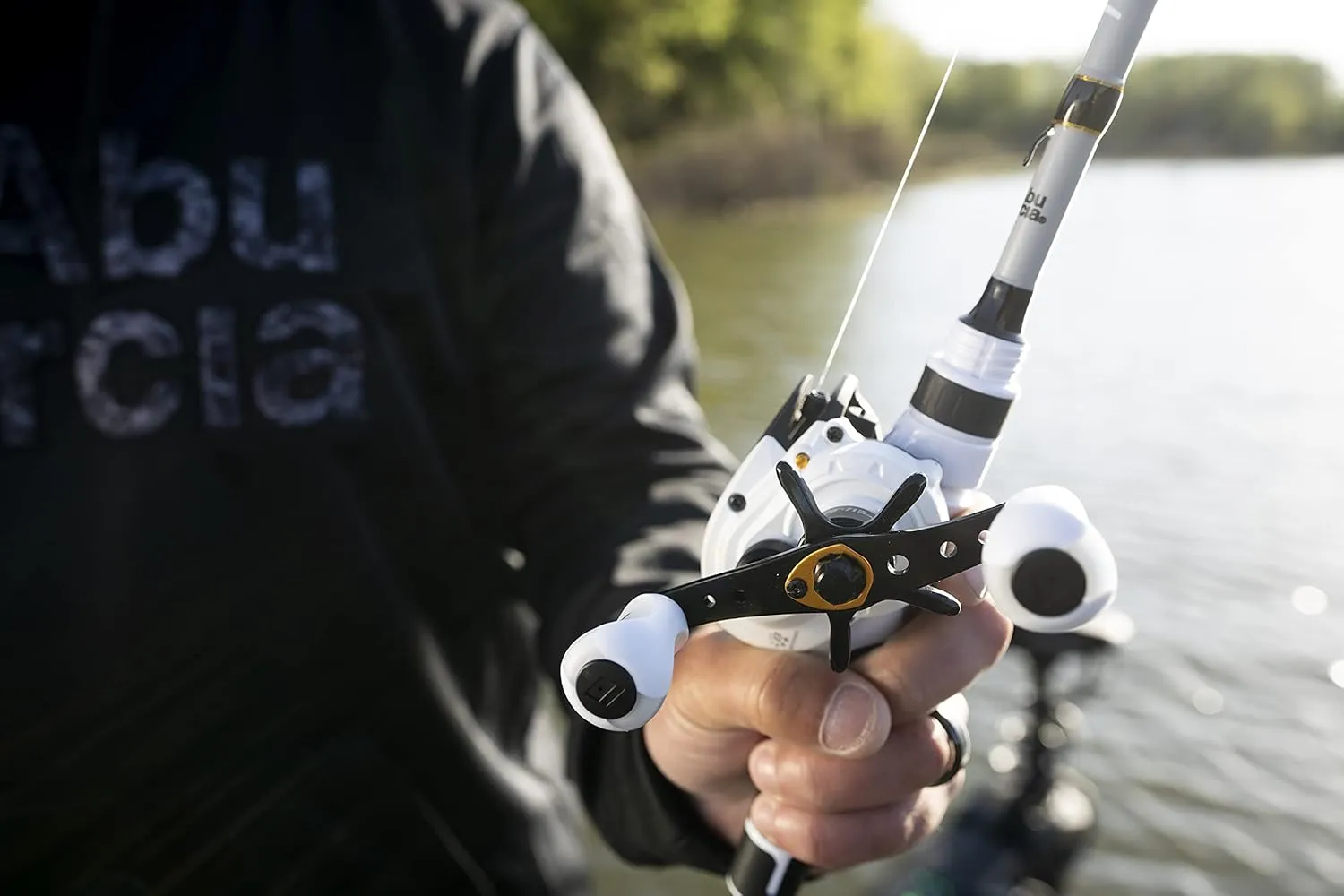 Abu Garcia Max Pro Low Profile Baitcast Fishing Reel