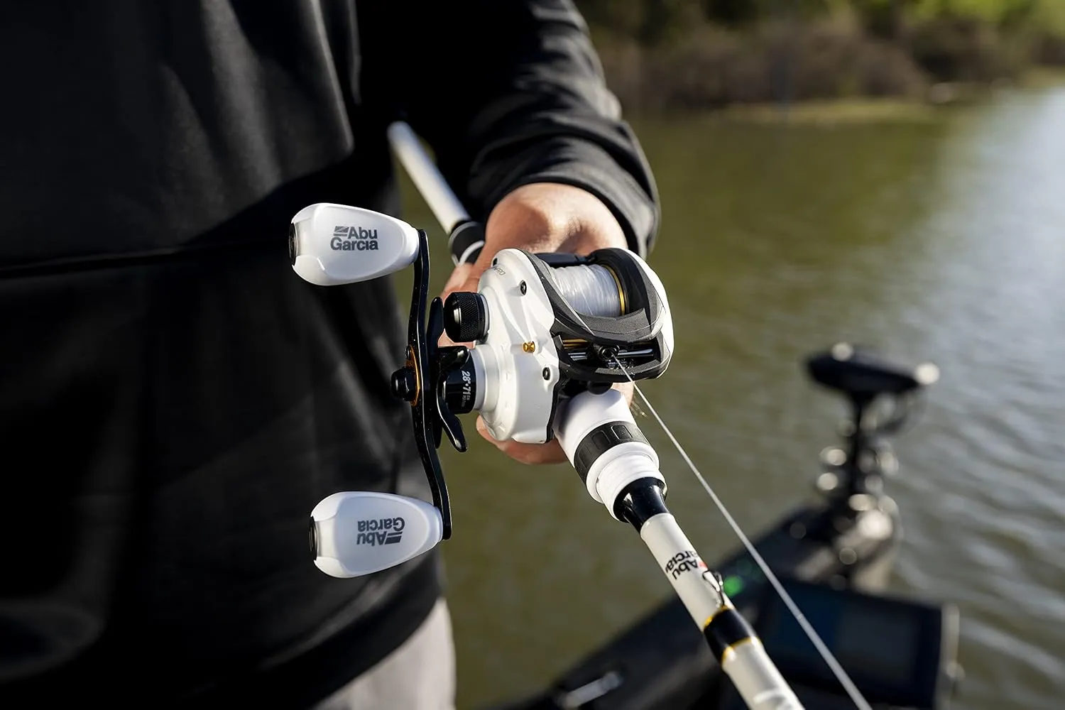 Abu Garcia Max Pro Low Profile Baitcast Fishing Reel