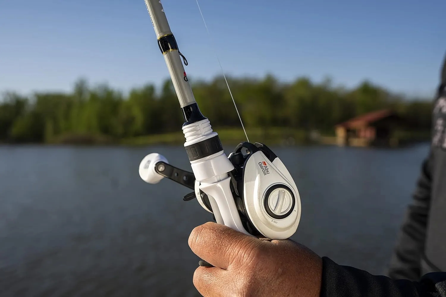 Abu Garcia Max Pro Low Profile Baitcast Fishing Reel