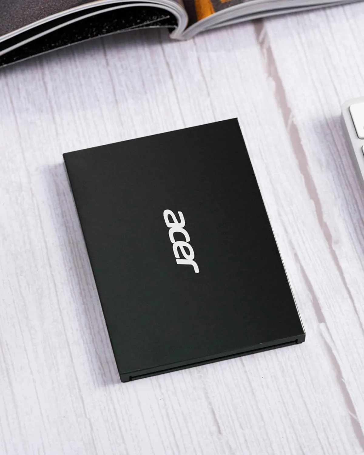 acer RE100 2.5 Inch SATA III SSD 1TB Internal Solid State Drive with SLC Cache, Read Speeds Up to 560MB/s - BL.9BWWA.109