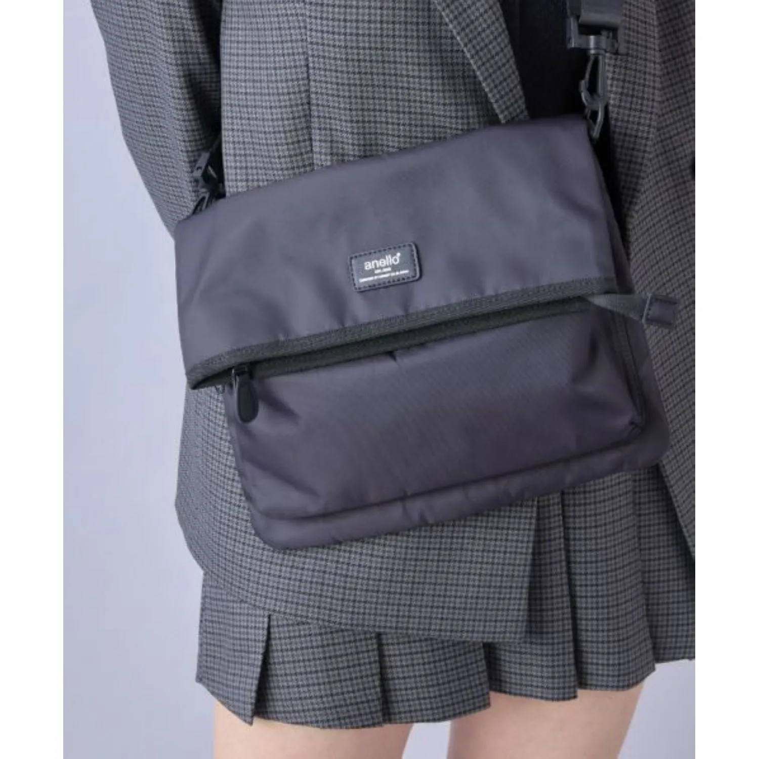 Anello Cosmic Shoulder Bag (Black)