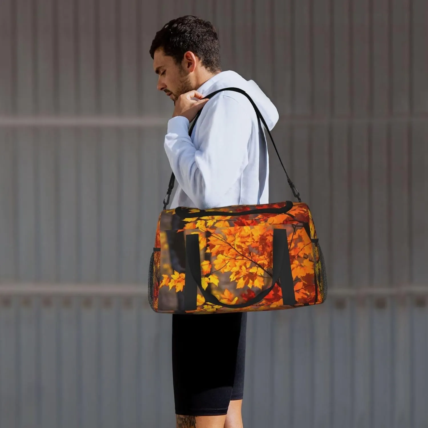 Autumn Leaves Big Capacity Sports Gym Bag Portable Travel Duffle Bag, Fall Tree Lightweight Weekender Workout Bag for Overnight, Unisex