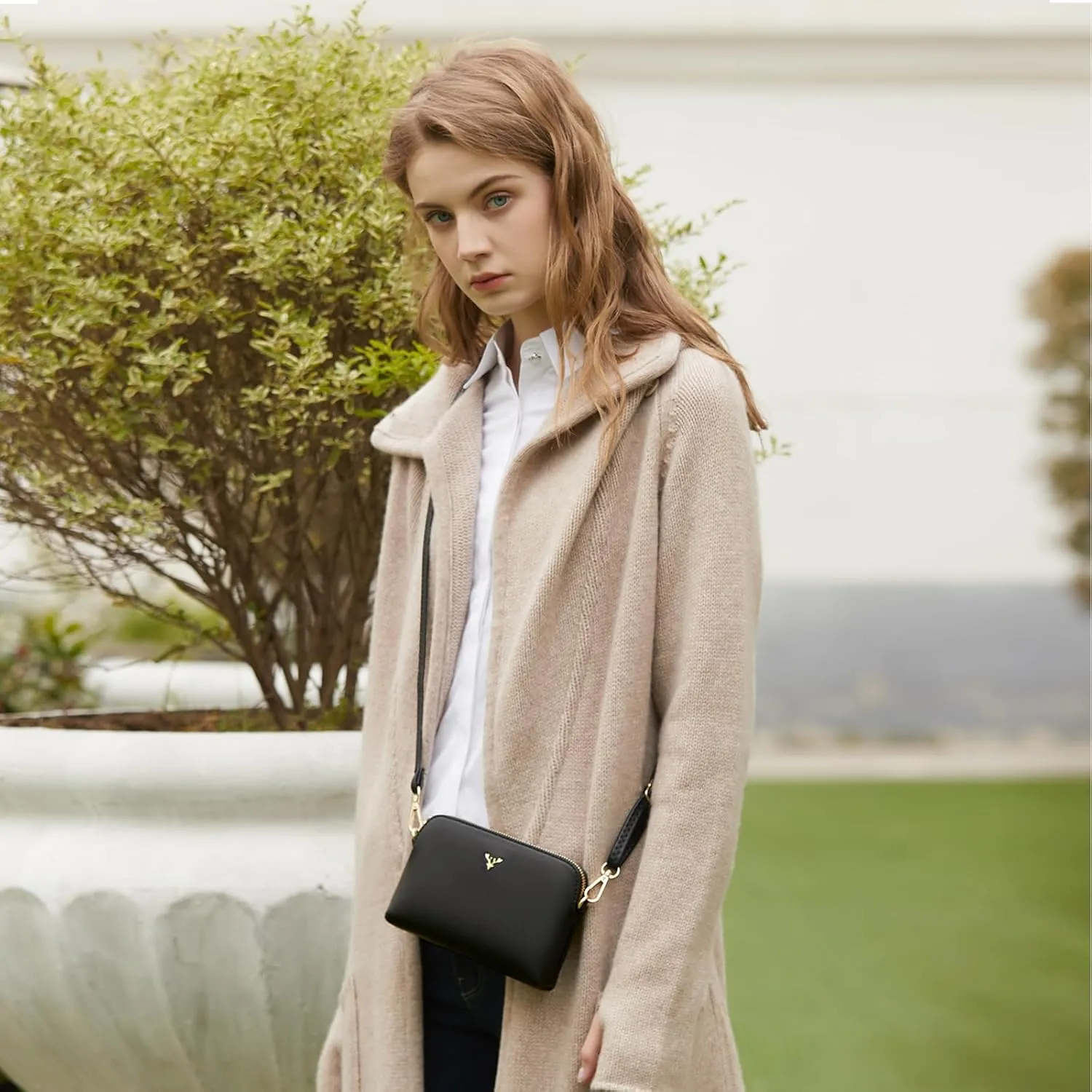 Crossbody Bag for Women, Vegan Leather Women Crossbody Purse Small Shoulder Handbags, Ladies Wristlet Clutch