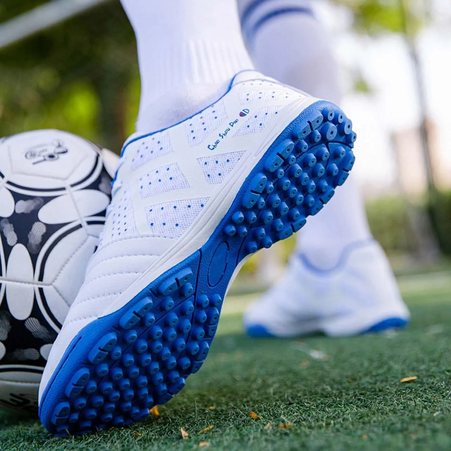 Eliogn Mens Soccer Shoes Boys Girls Turf Ground Athletic Football Shoes Youth Turf Soccer Shoes