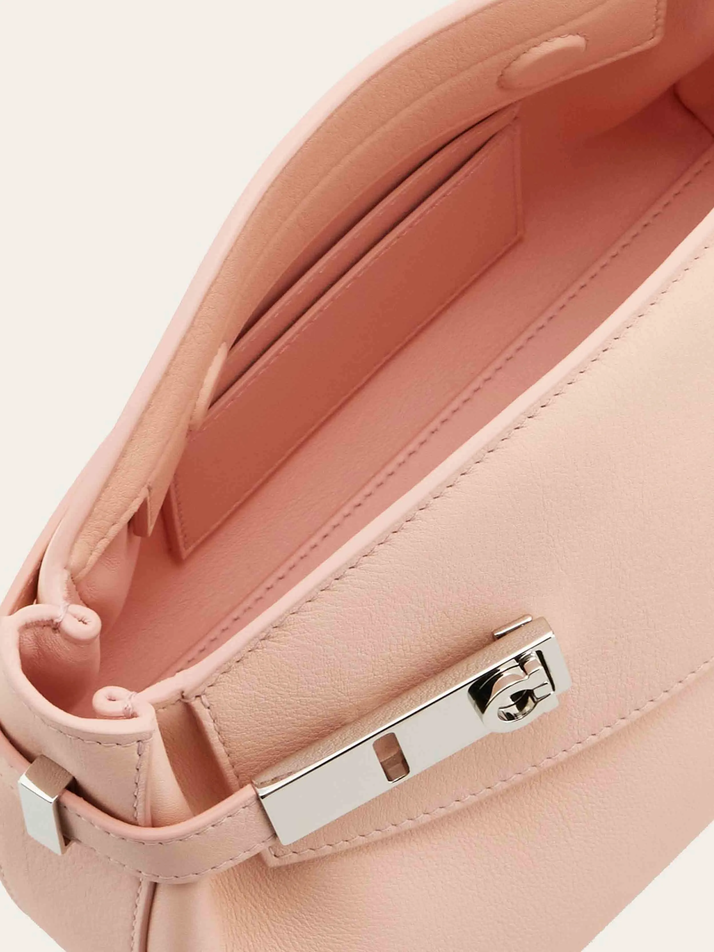 Ferragamo Trusted reviews Hug Small Bag Women's Shockproof Crossbody Leather -