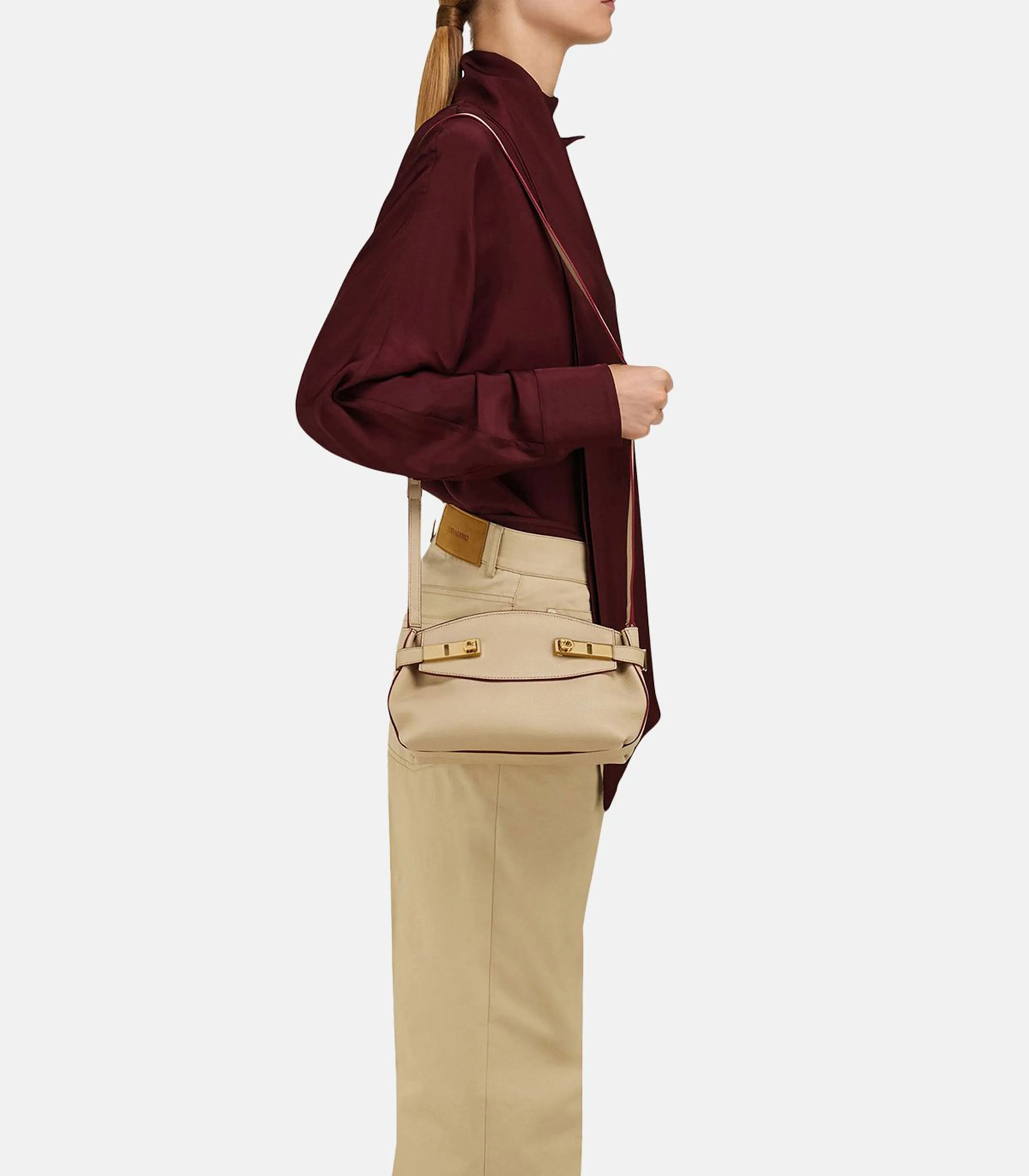 Ferragamo Trusted reviews Hug Small Bag Women's Shockproof Crossbody Leather -