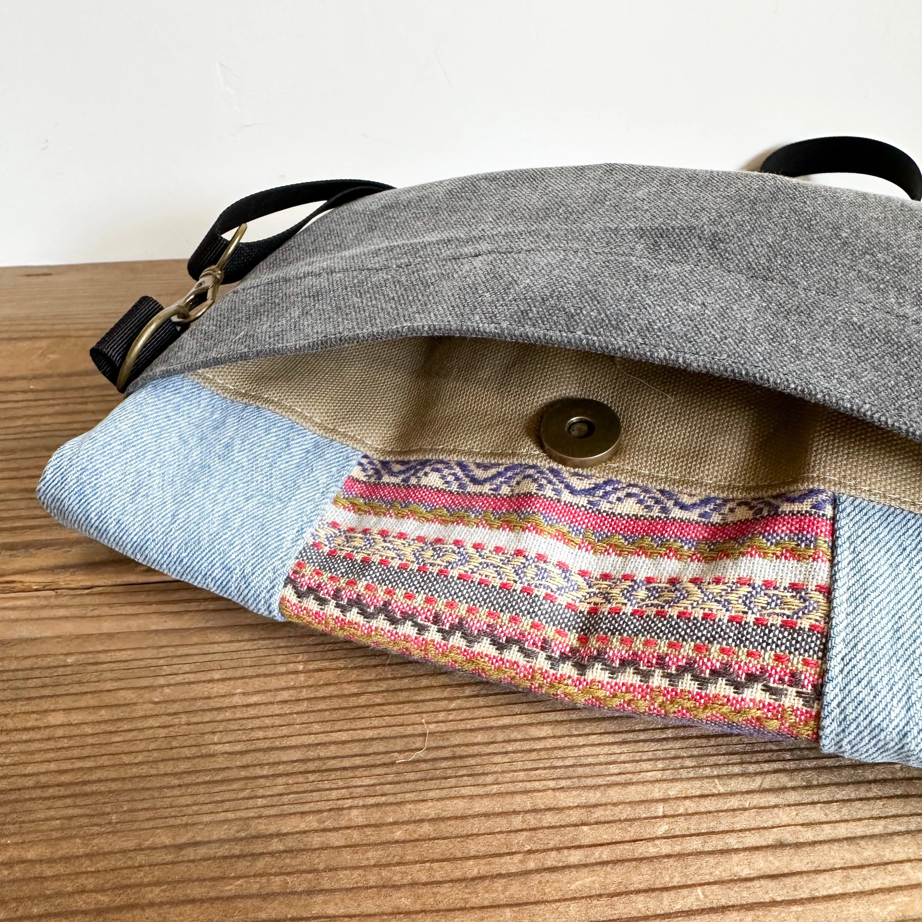 FOLDOVER CROSSBODY - Boho Stripe/Denim