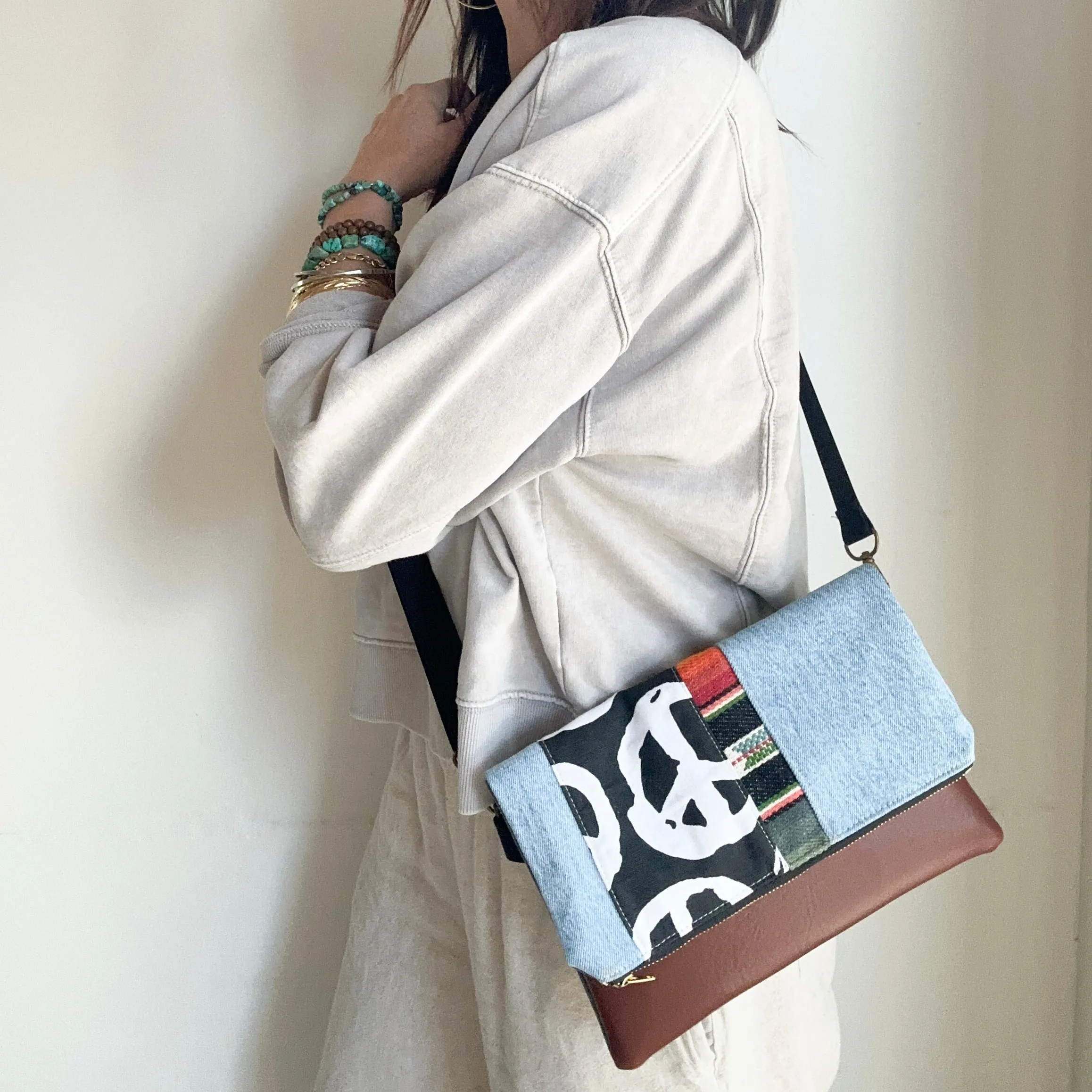 FOLDOVER CROSSBODY - Peace/Desert Horizon/Denim