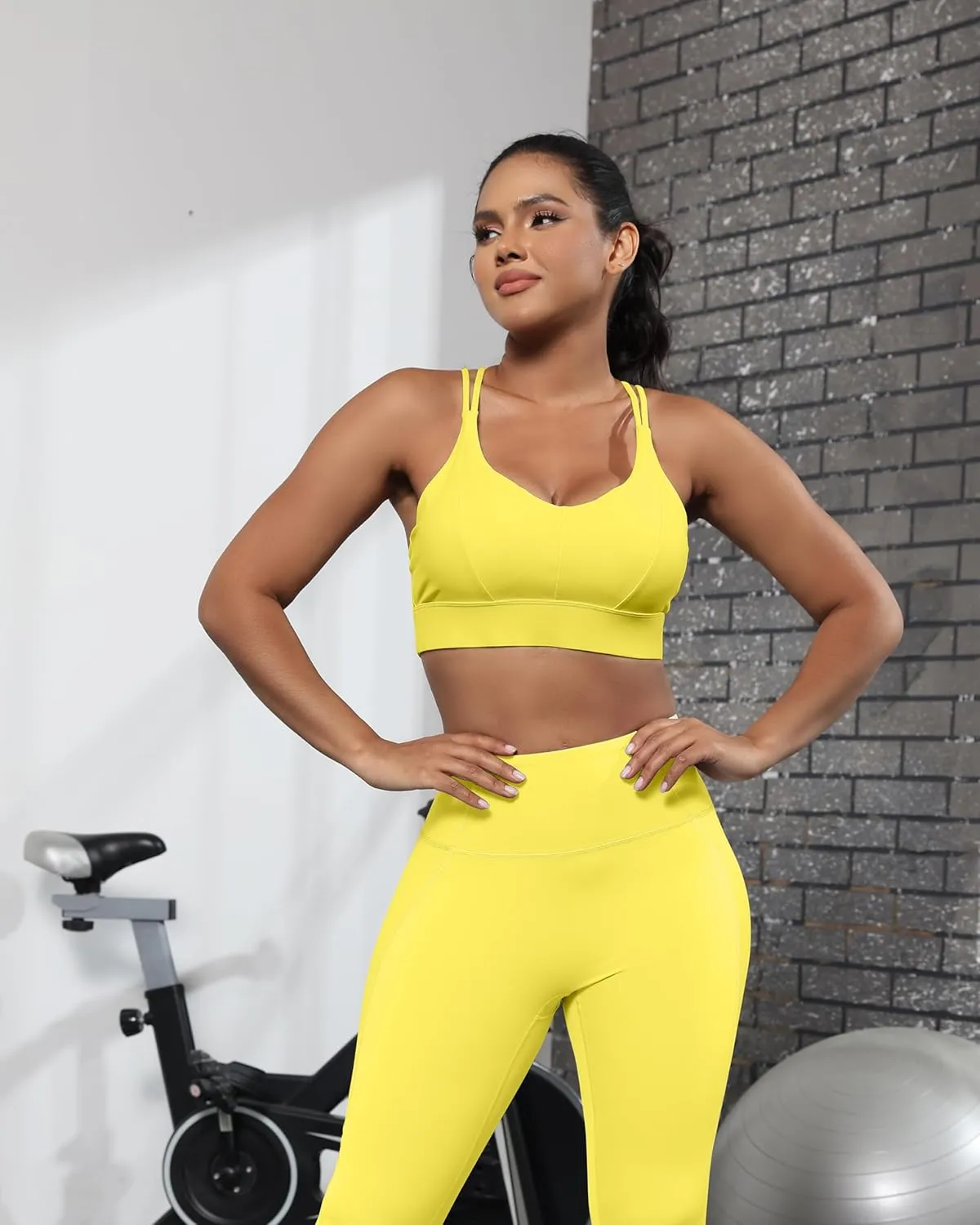 Grace Form Sports Bra for Women Strappy Medium Support Push Up Padded Sports Bra for Running Workout Bra Yoga Bra