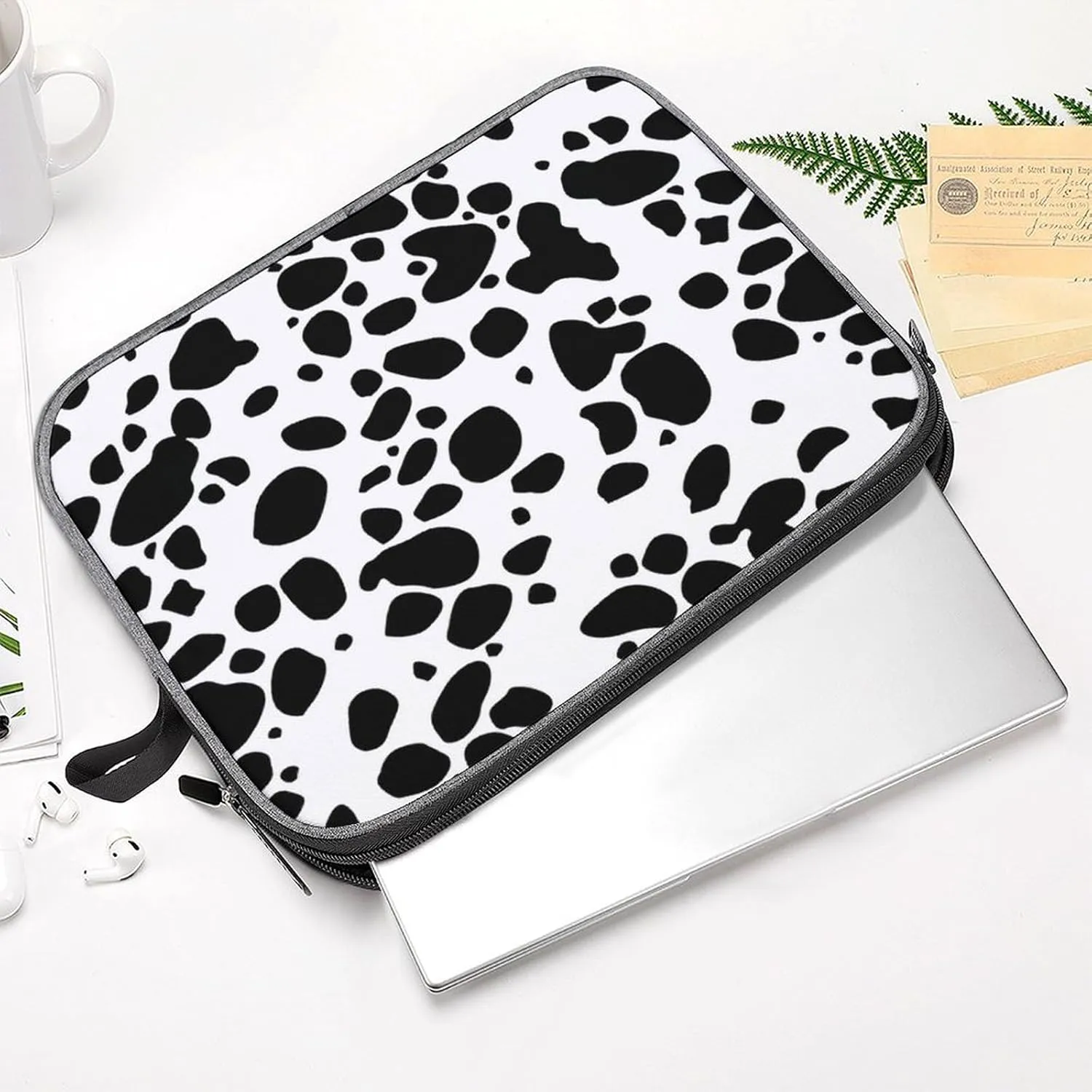 Green Boston Terrier Dogs Large Capacity Portable Laptop Case Unisex