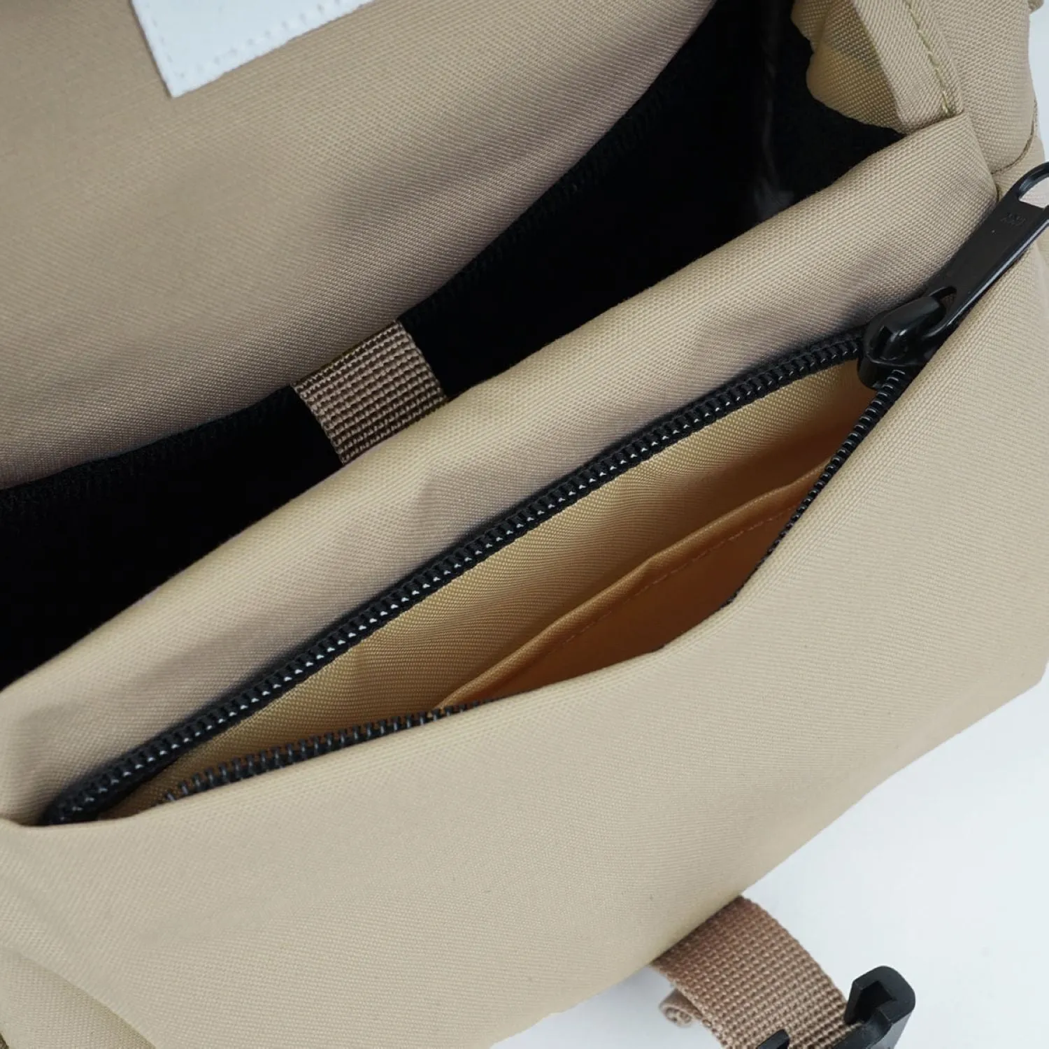 Hellolulu Venus Compact Camera Bag (S) Recycled (Fog Khaki)
