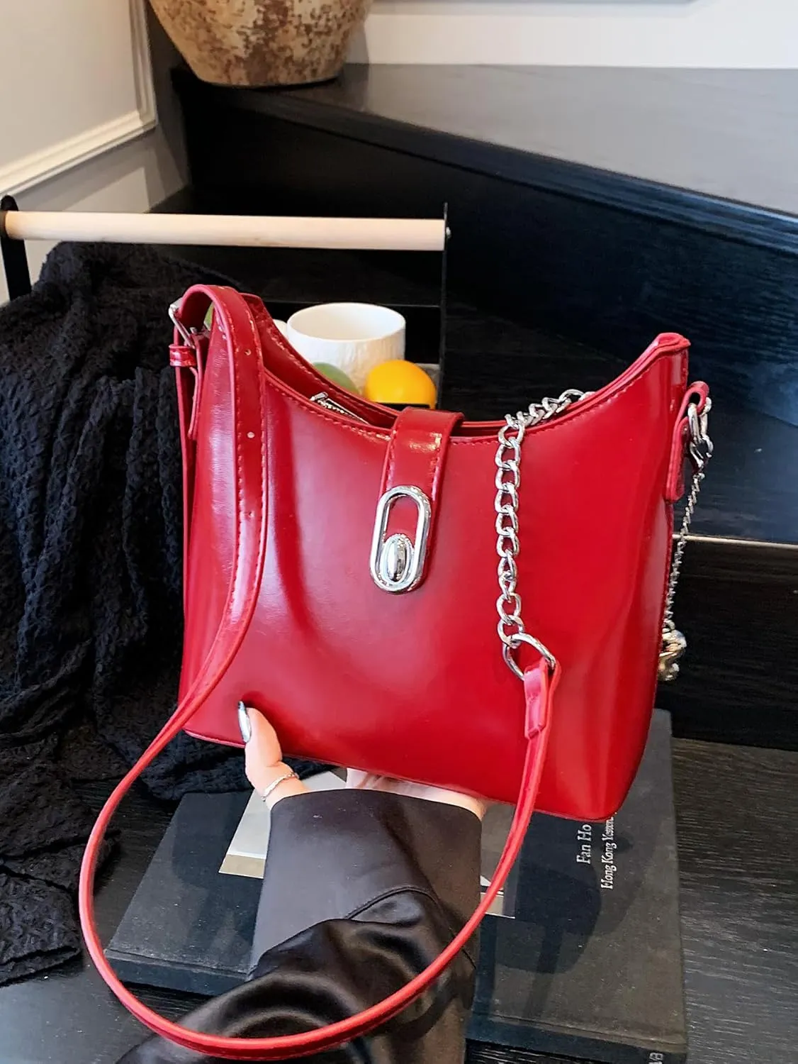 Ladies' handbag, single-shoulder bag, shoulder strap and zipper closed crossbody bag, ladies' handbag