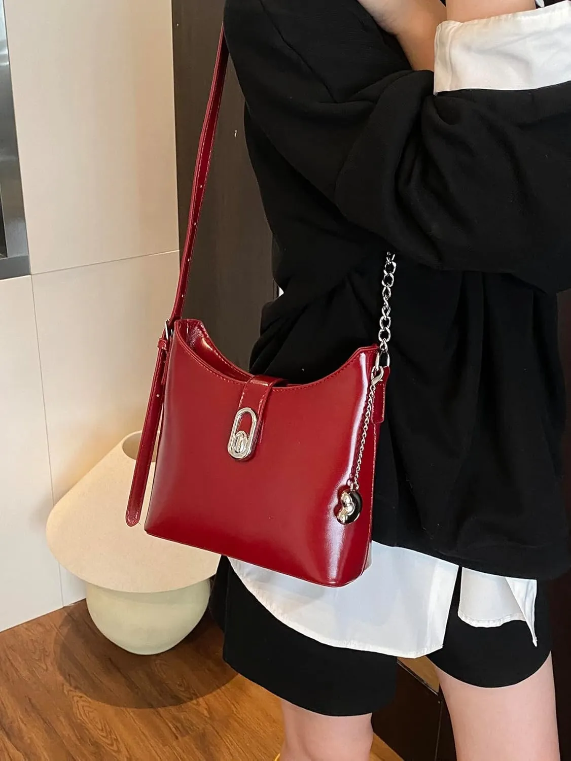Ladies' handbag, single-shoulder bag, shoulder strap and zipper closed crossbody bag, ladies' handbag