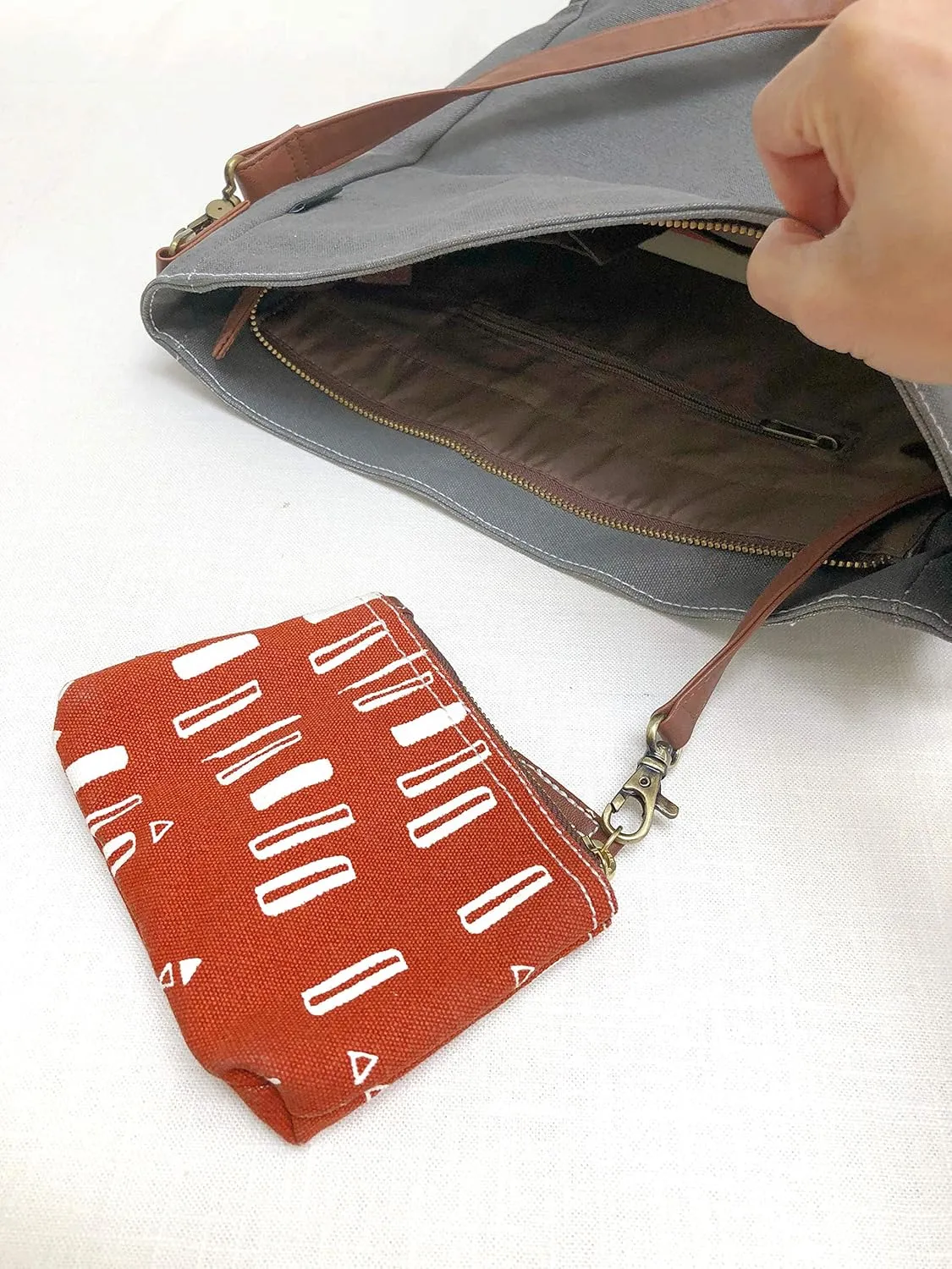 MAIKA Recycled Canvas Crossbody Bag