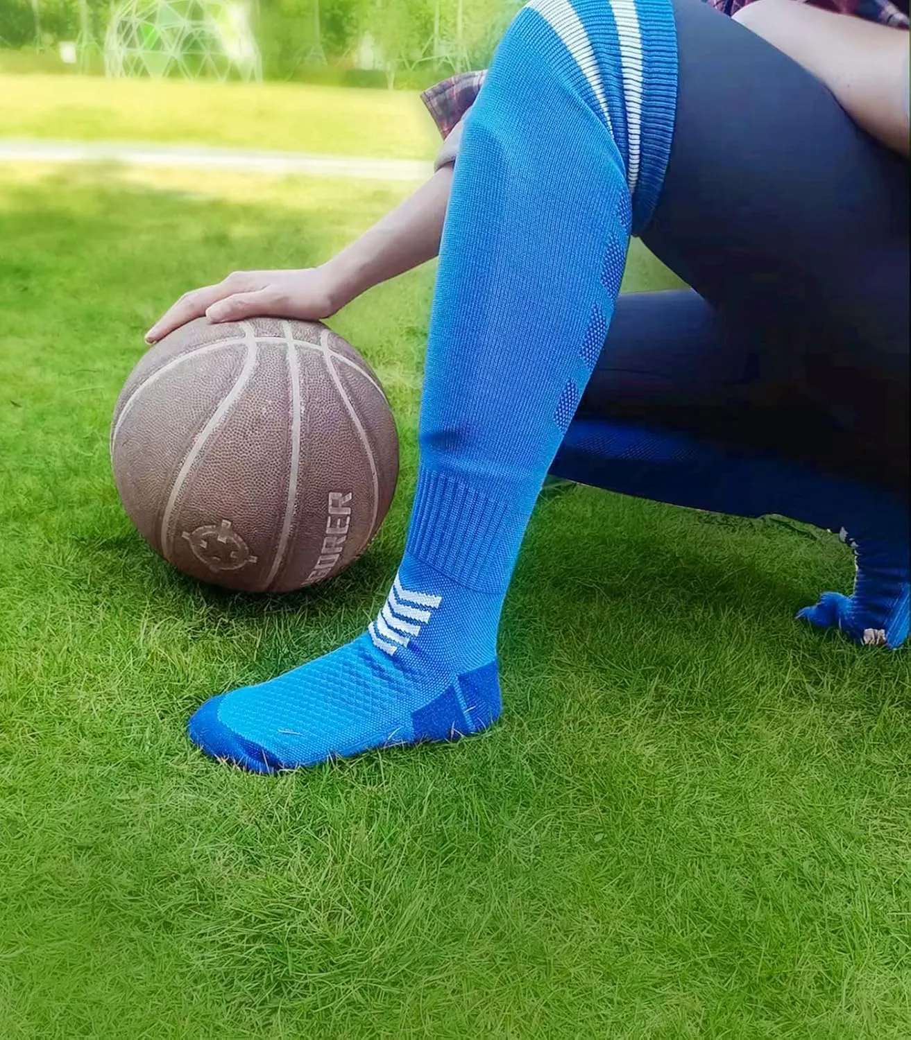 Shin Guards Soccer Youth, Soccer Socks Football Calf Shin Pads, Knee High Sport Long Sock, Ages for 3-20  Years Old