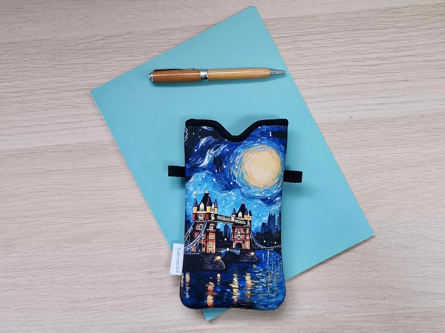 Tainada Men Women Neoprene Phone Sleeve Pouch Case Bag with Crossbody Strap/Neck Lanyard for iPhone 16/15/14 Pro Max, 16/15 Plus, Samsung S24 , S23, A54, Z Fold5, Google Pixel 9 (Tower Bridge Night)