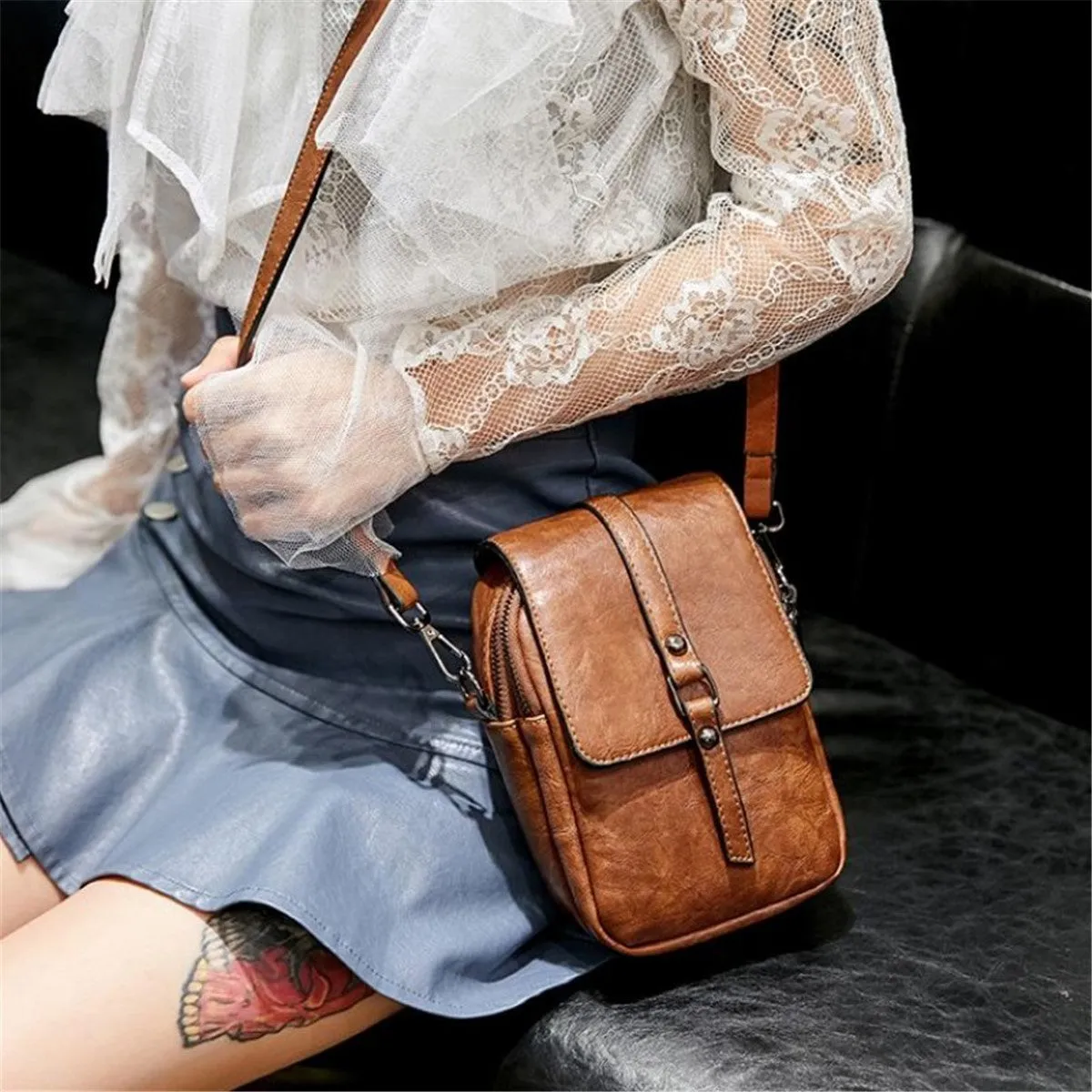 Vintage Large Capacity Phone Bag Crossbody Bag Shoulder Bag With Detachable Strap