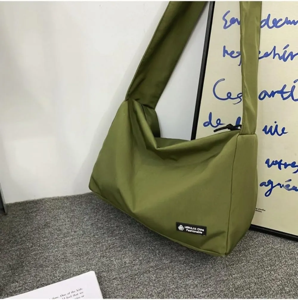 Waterproof Nylon Crossbody Bag Large Capacity Shoulder Bag Travel Bag for Women and Man Sport Bag, Good for Outdoor