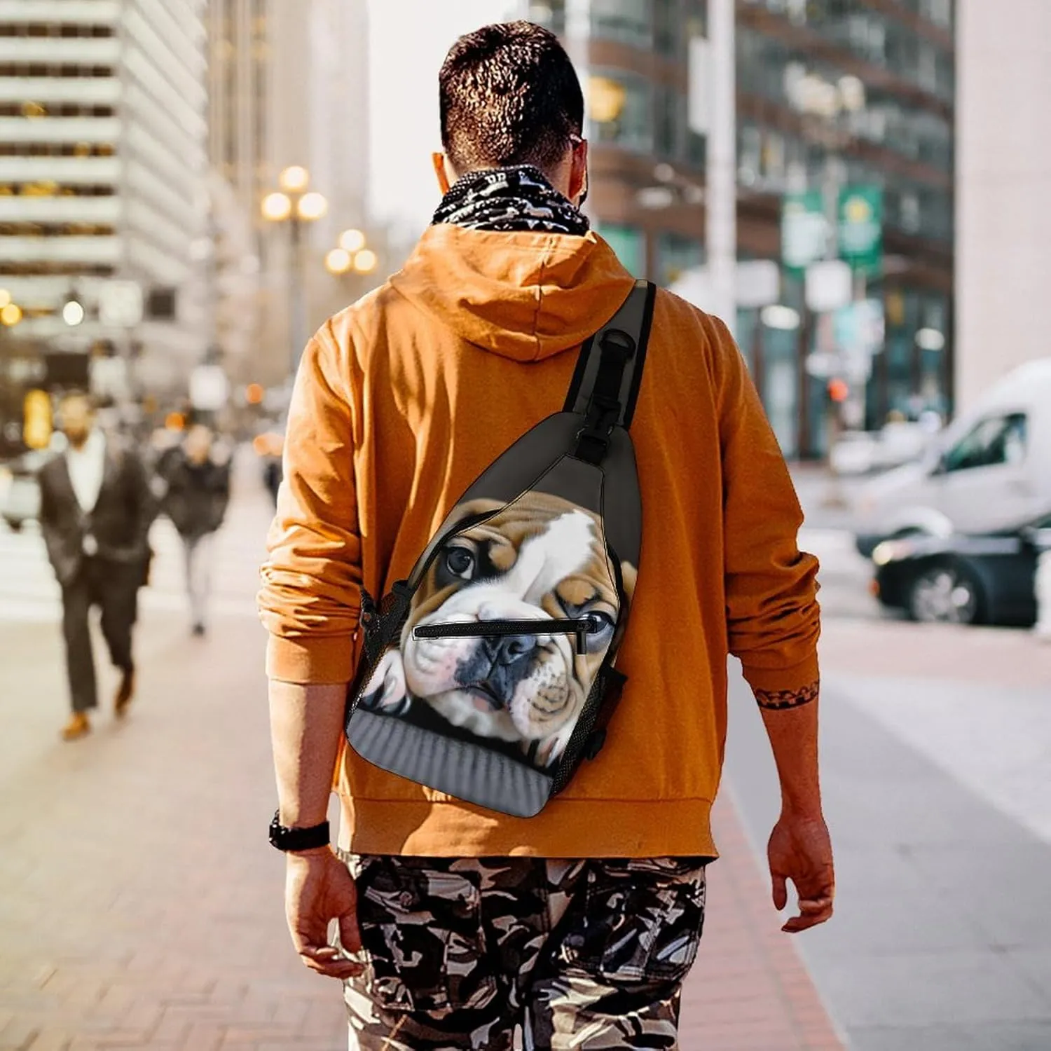 Womens Casual Shoulder Bag English Bulldog Puppy Dog Crossbody Sling Bag Large Capacity Adjustable Gym Chest Bag for Travel Sports Hiking