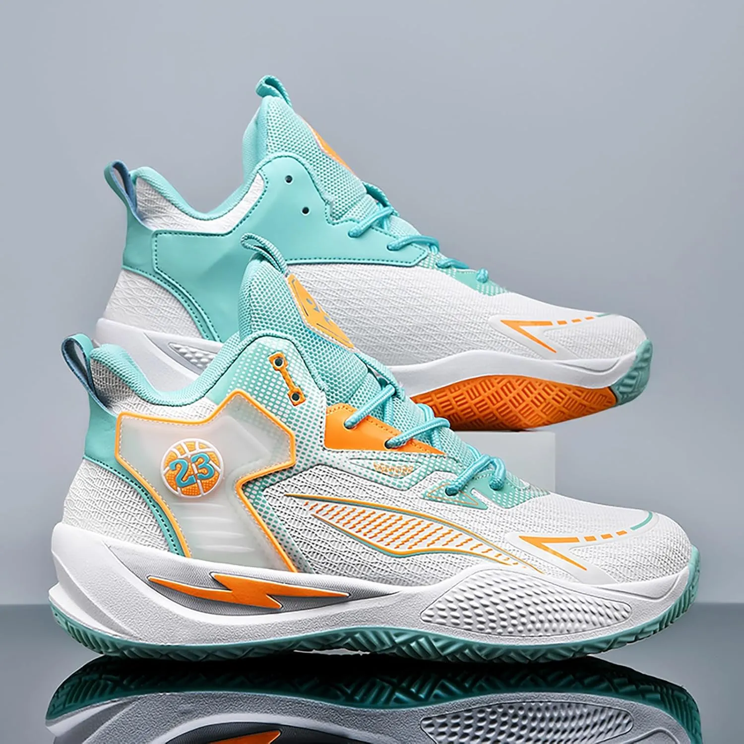 Women's Men's High-Top Basketball Shoes Breathable Anti-Slip and Wear-Resistant Soles Running Shoes Graffiti Design Fashionable Sports Shoes