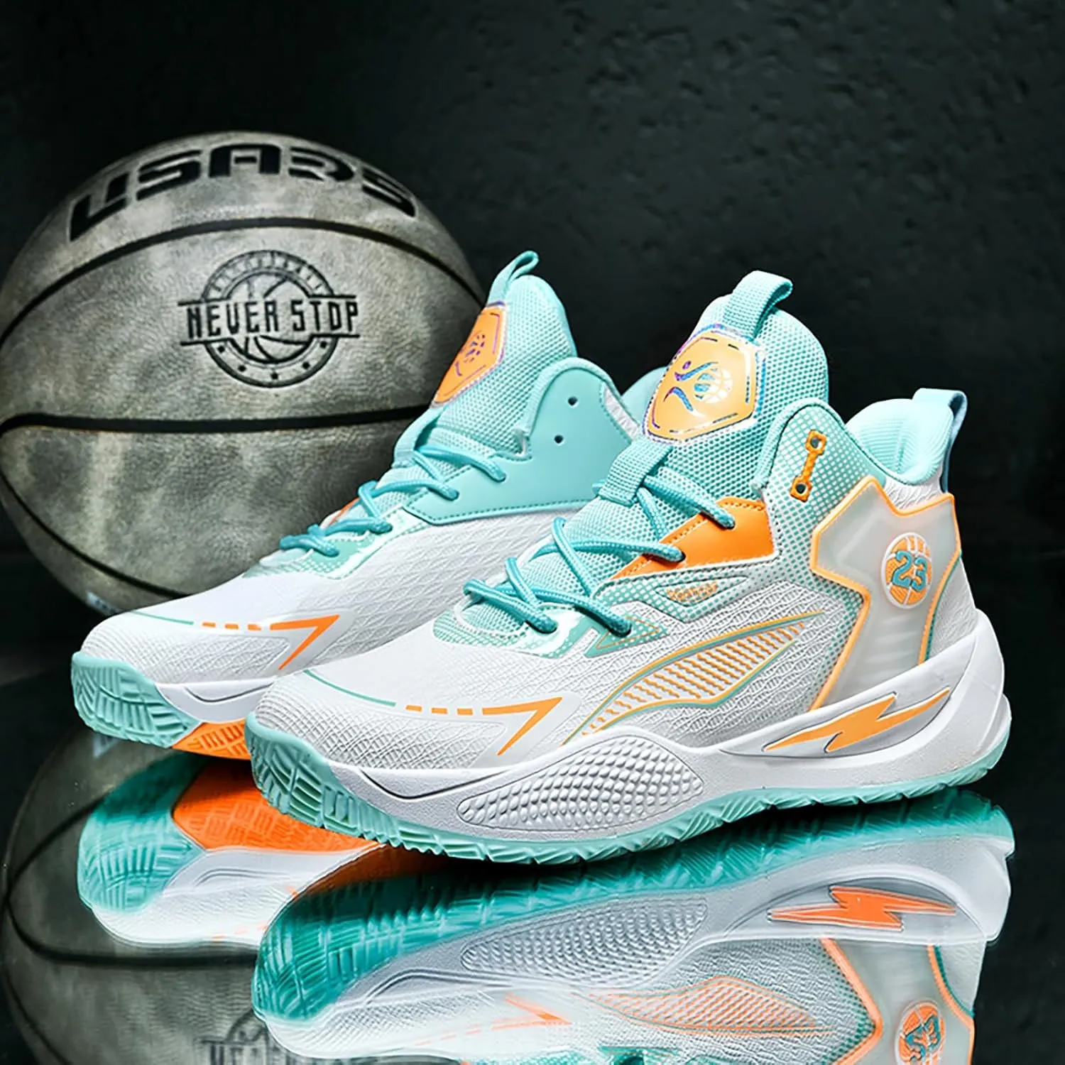 Women's Men's High-Top Basketball Shoes Breathable Anti-Slip and Wear-Resistant Soles Running Shoes Graffiti Design Fashionable Sports Shoes