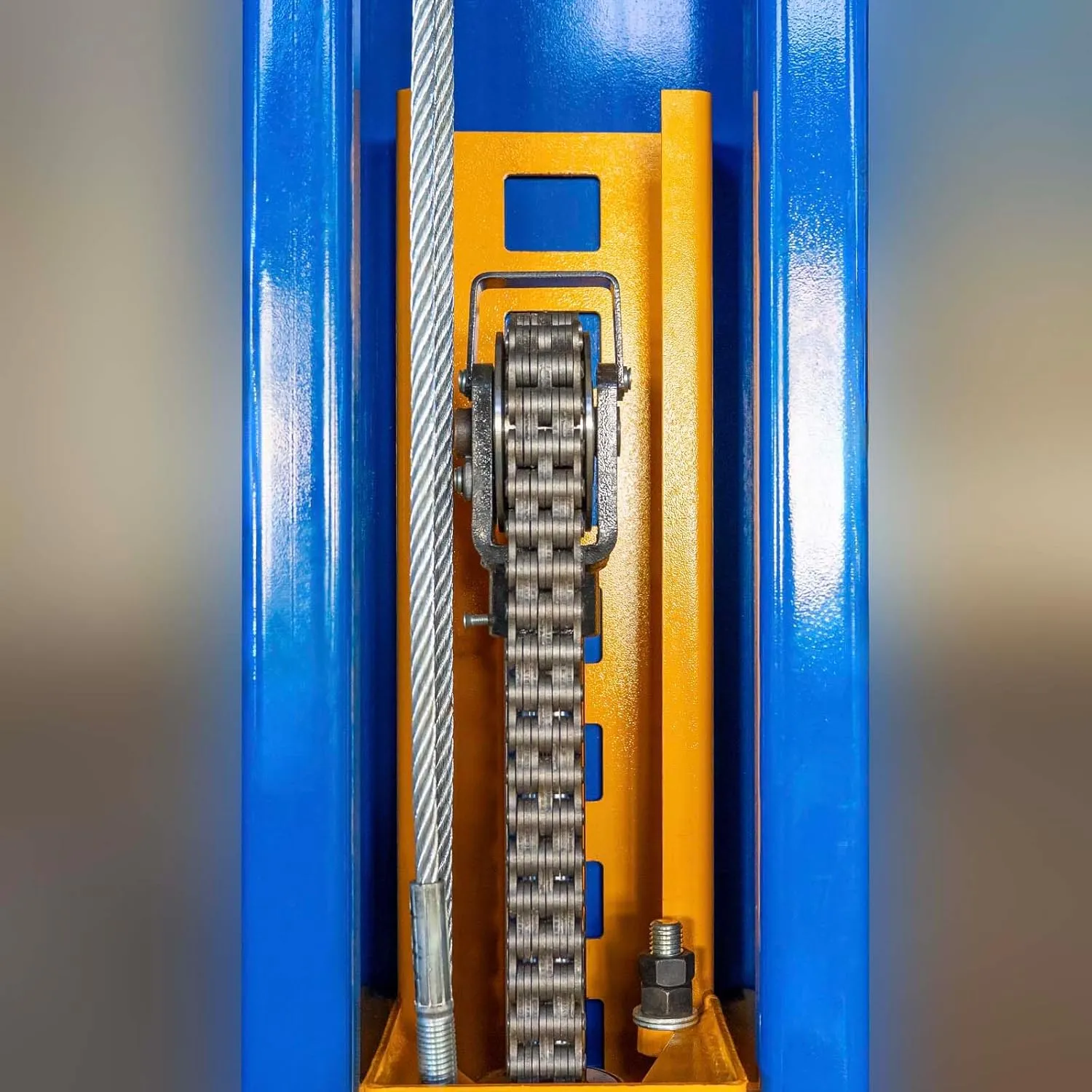 XK 2 Post 1400 Auto Car Lift 14,000 lb Capacity 220V Symmetric Floor Plate 36 Months Parts Replacement